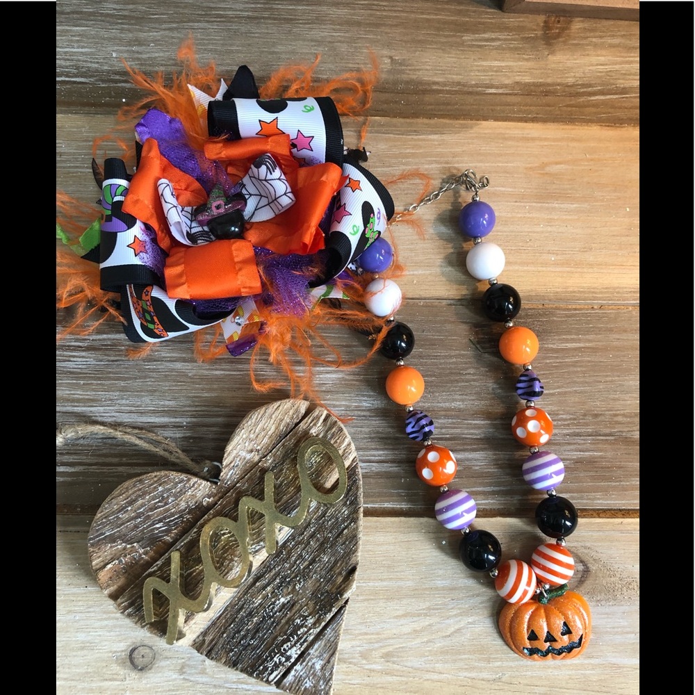 Custom boutique Disney Halloween Head-Bow